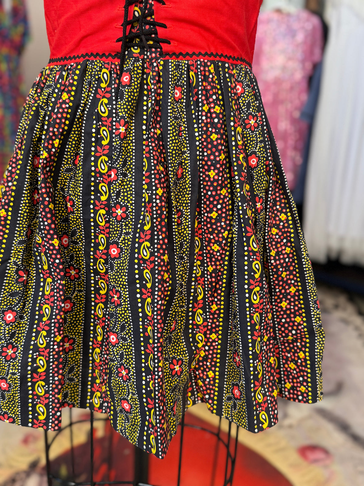 Vintage Peasant Dress with Lace Front S/M