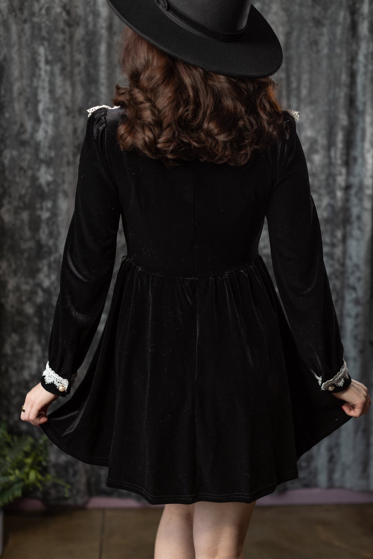 ELORA - Velvet mini dress with collar - by Witchwood Bags
