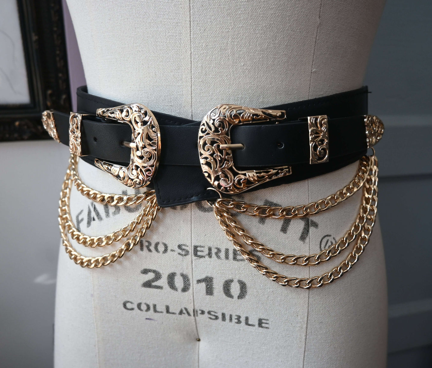 Western-style faux leather belt with double chains