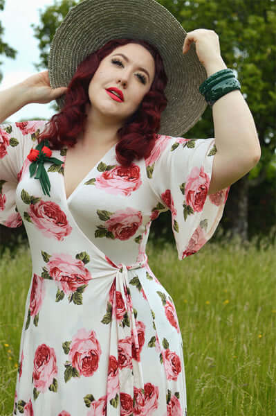 Miss Amy May stuns in the Rose Cream Aurora dress!