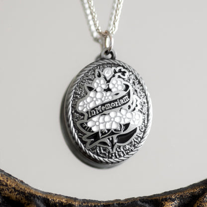 In Memoriam necklace by Seance