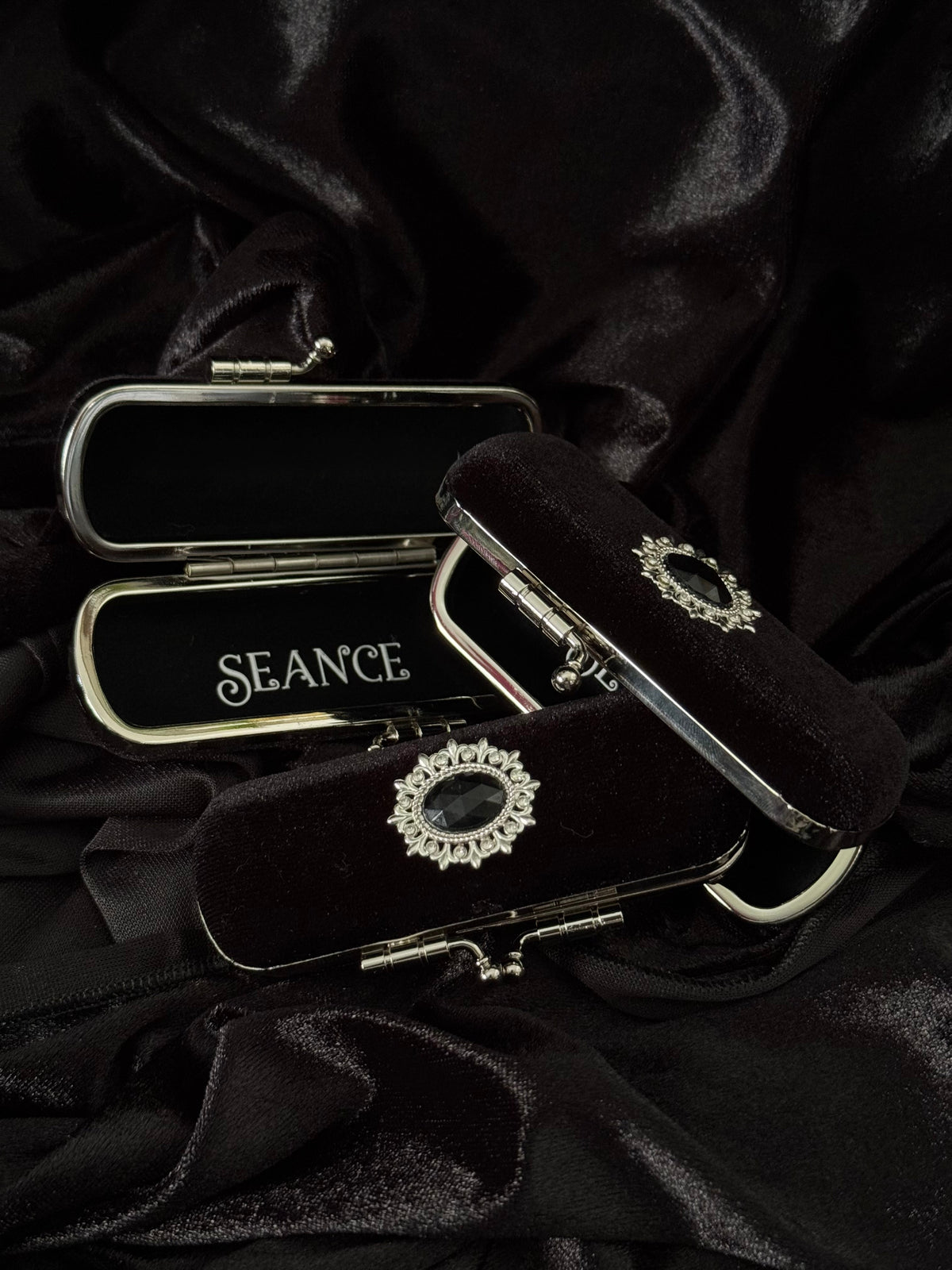 The Mourning Compact - perfume carry case by Seance