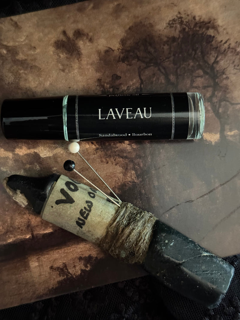 Laveau (sandalwood & bourbon) by Seance