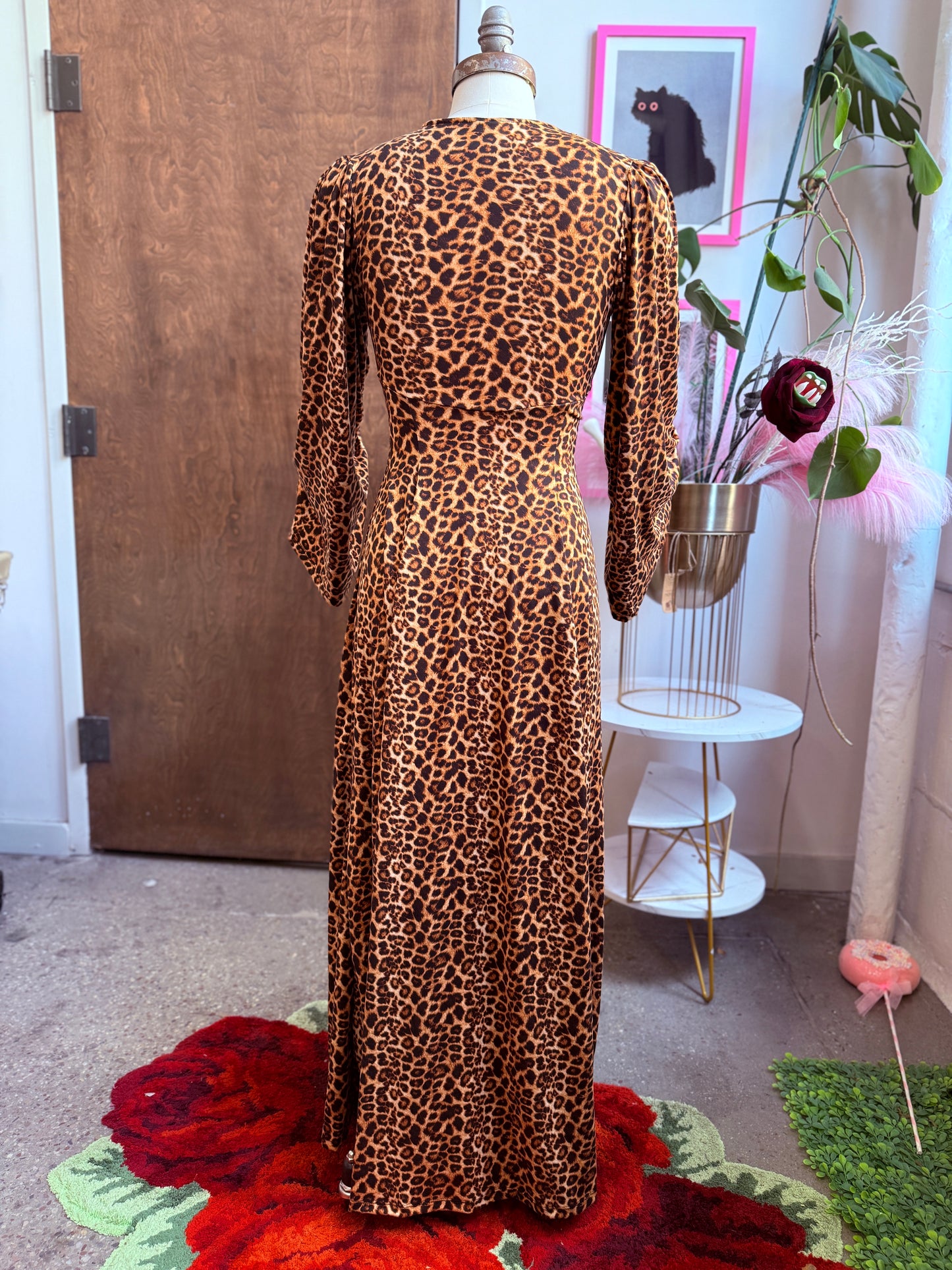 leopard print maxi dress Naesri Pad Thai Sauce – itemroot main image 1