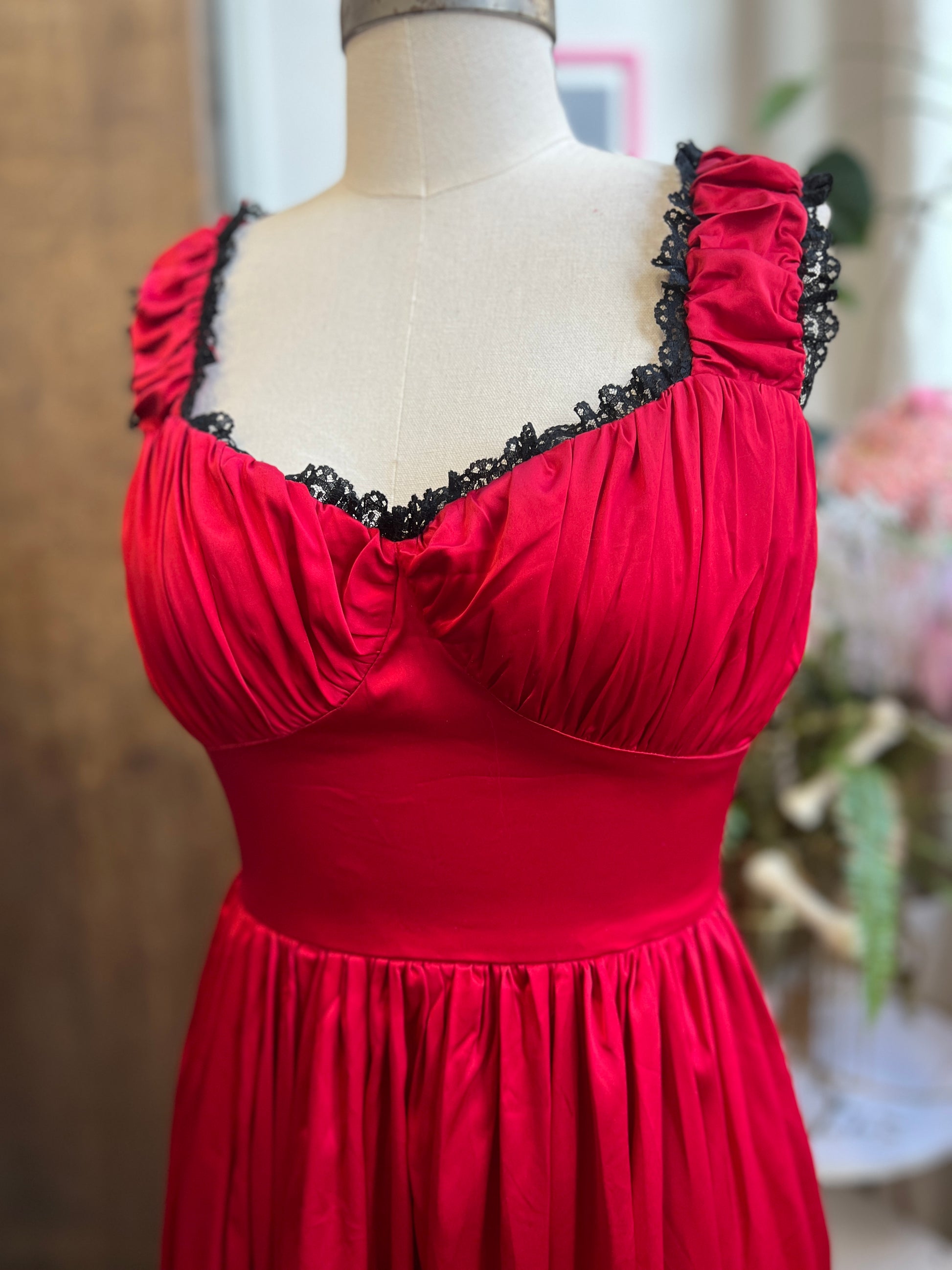 cc red dress Gotta have a red dress on for every special occasion @miss.t.cal silk x chiffon corset dress @meaza_clothing