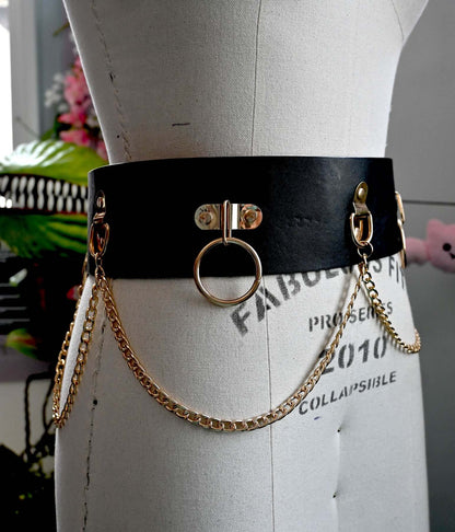 Faux Leather Belt with ring and chan details