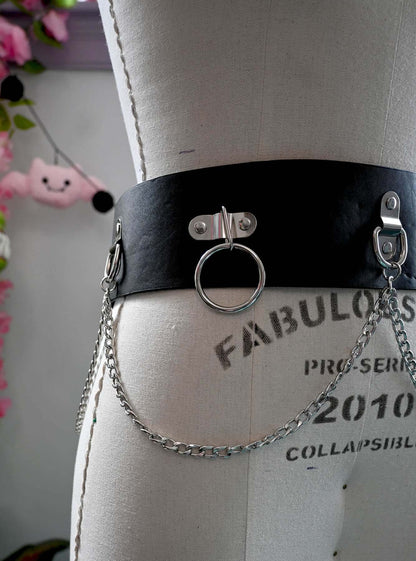 Faux Leather Belt with ring and chan details