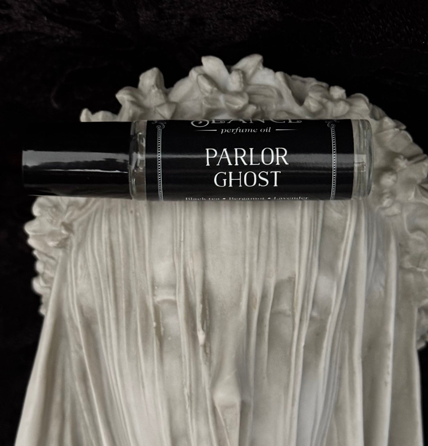 Parlor Ghost (bergamot, black tea, lavender) by Seance