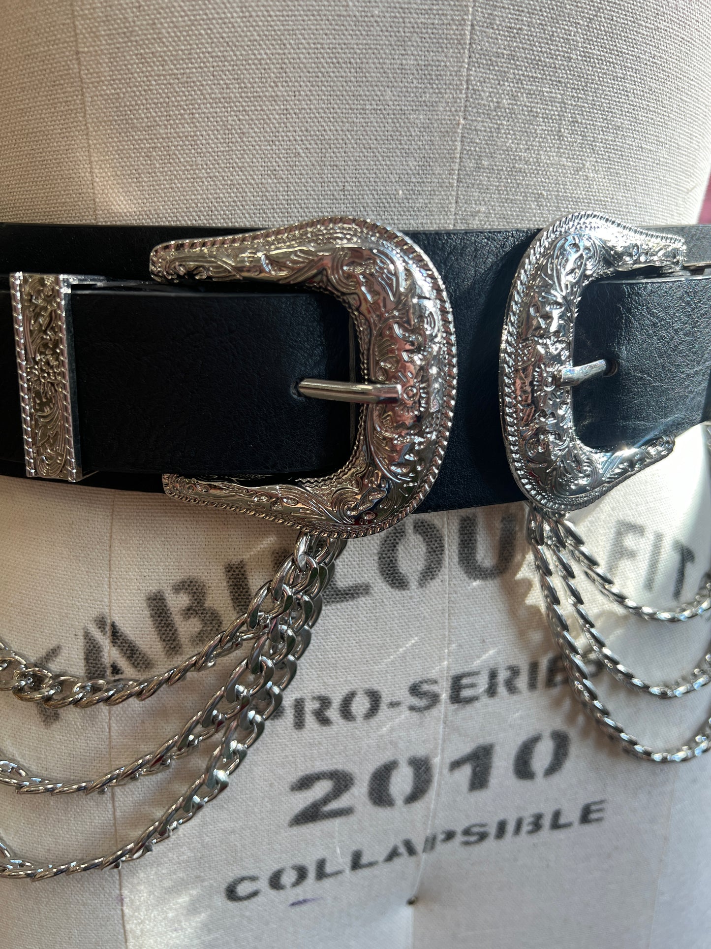 Silver Filigree Triple Chain Elastic Belt with Oversized Buckle Detail