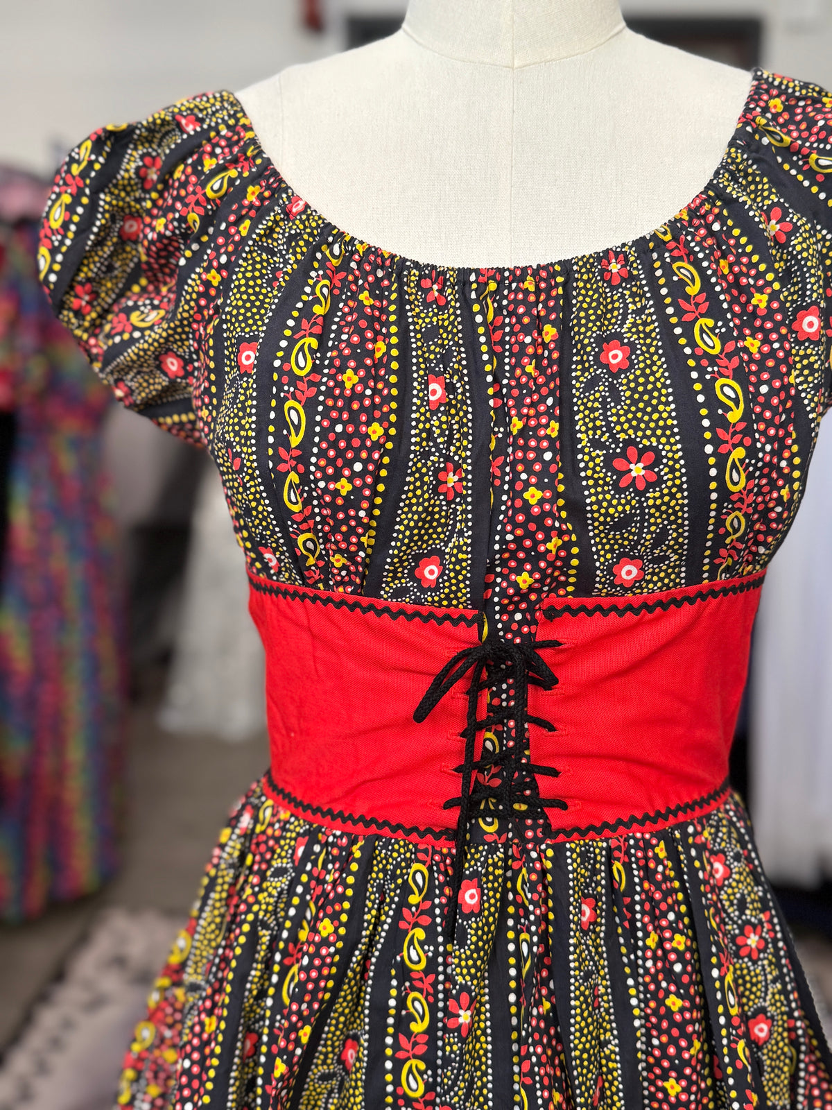Vintage Peasant Dress with Lace Front S/M