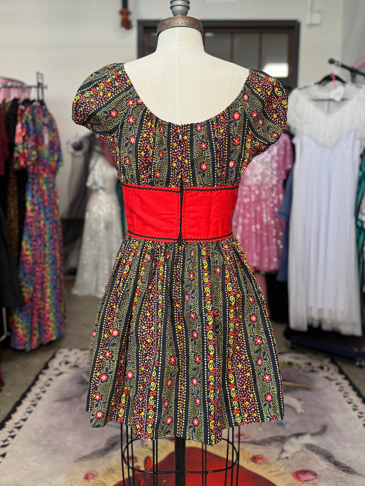 Vintage Peasant Dress with Lace Front S/M