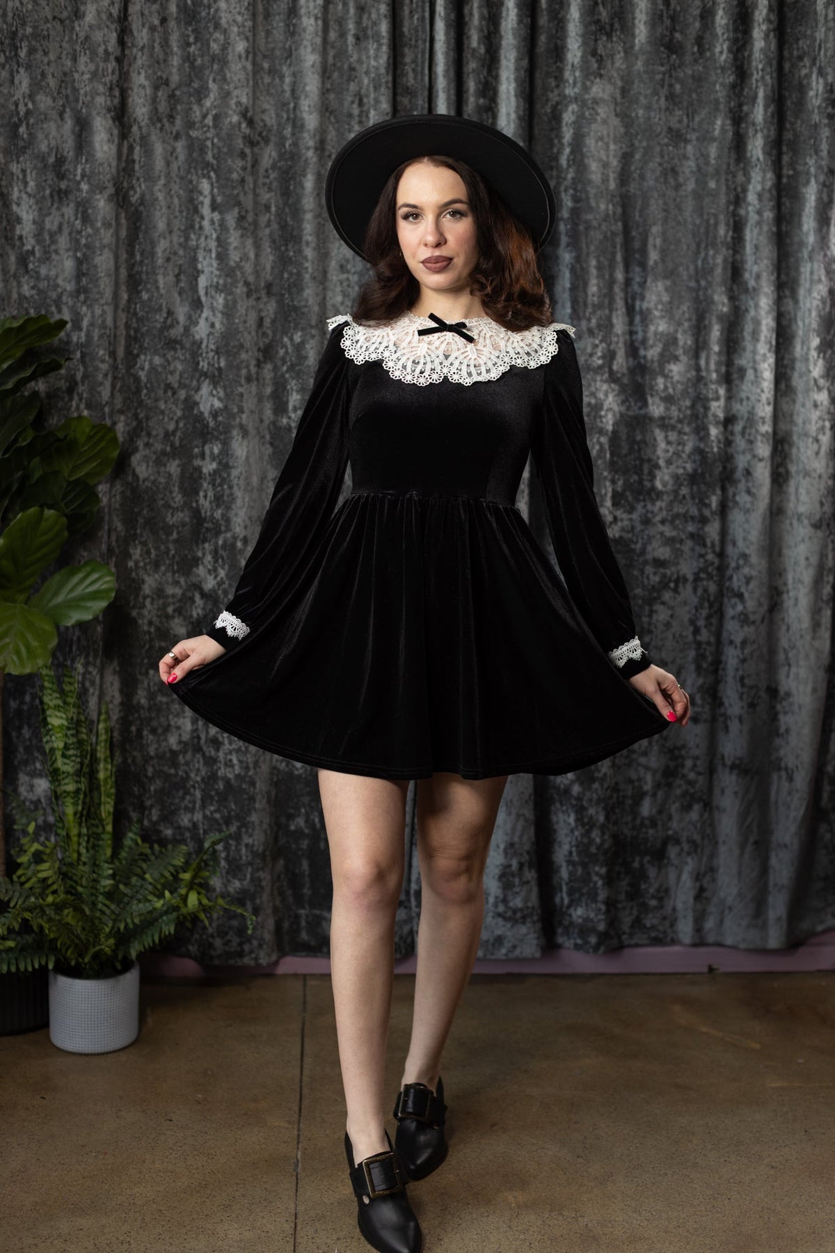 ELORA - Velvet mini dress with collar - by Witchwood Bags
