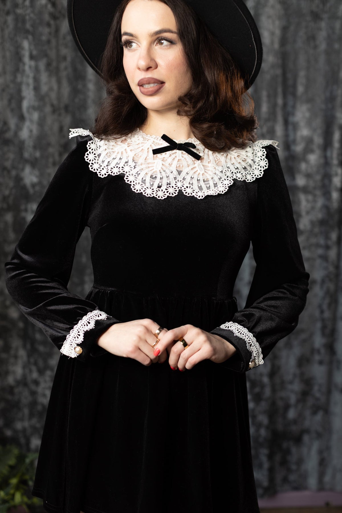 ELORA - Velvet mini dress with collar - by Witchwood Bags