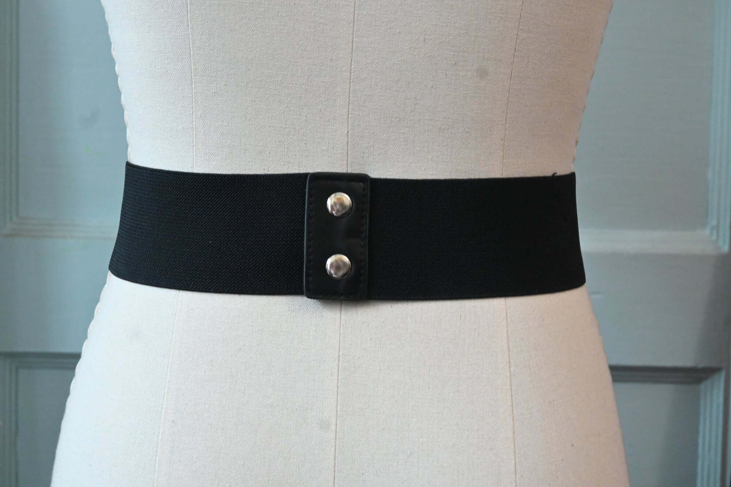 Black Elastic and Faux Leather Belt/Waist Cincher with Silver Chains