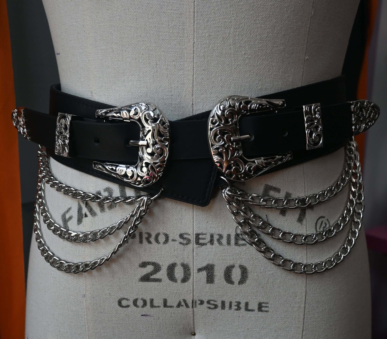 Vita Fete Double Chain Black & Silver Breaded Black Color Leather Belt New Willow Double Buckle Leather Belt - Black – The Frankie Shop main image 2