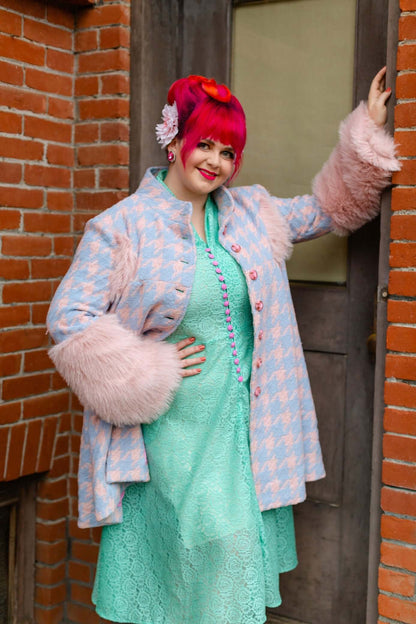 Marie Swing Coat in pink/blue Houndstooth